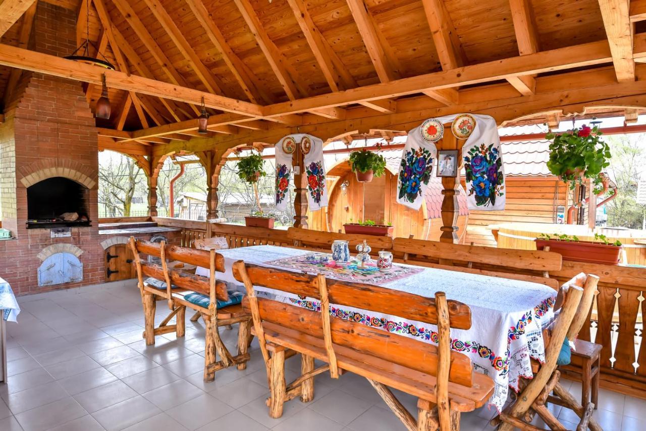 Casa Nely 호텔 Sighetu Marmaţiei 외부 사진